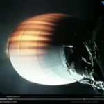 12Moitié de coiffe retombant derrière le second étage. Crédits : SpaceX